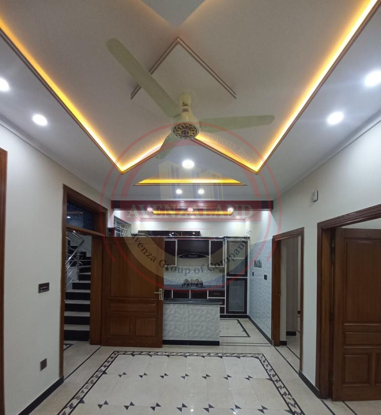 1 KANAL  HOUSE FOR SALE IN PGECHS PHASE 2 COLLEGE ROAD LAHORE