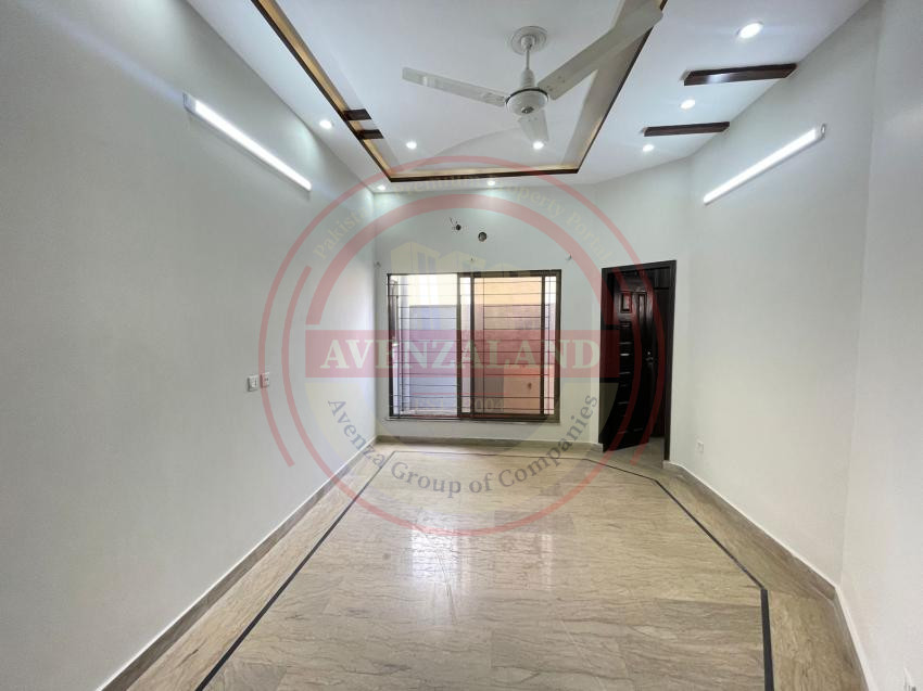 7 Marla House For Sale In Lake City Lahore.
