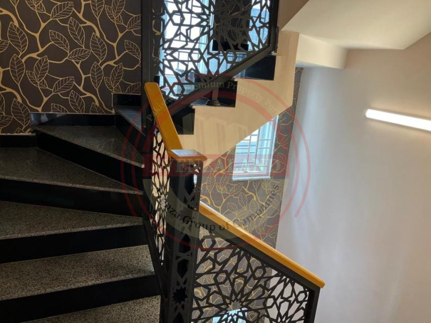 10 Marla House Available For Sale In Bahria Town Phase 8 Rawalpindi
