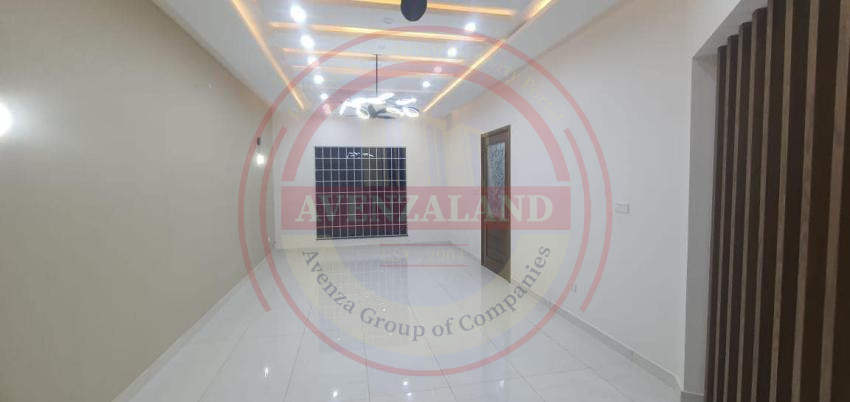 10 Marla House Available For Sale In Bahria Town Phase 8 Rawalpindi