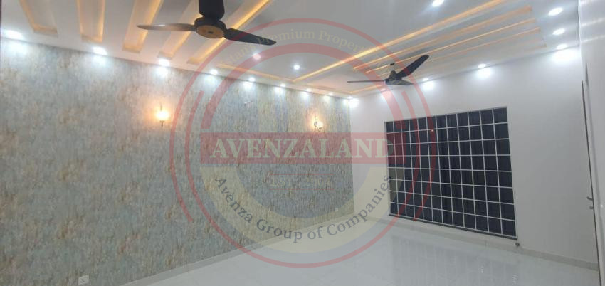10 Marla House Available For Sale In Bahria Town Phase 8 Rawalpindi