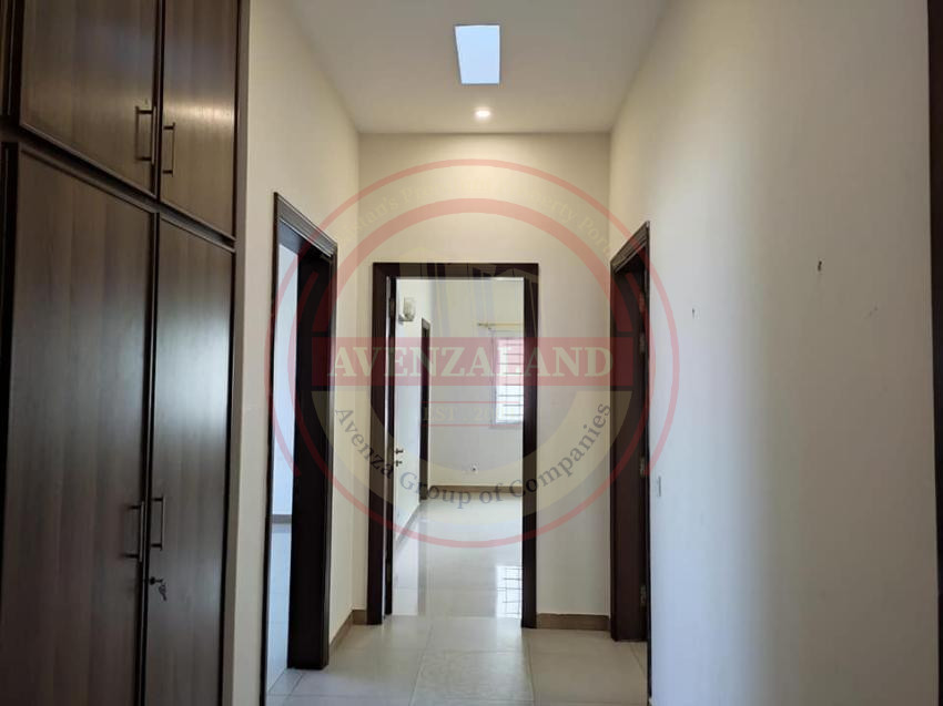 3 bed portion for rent Khayaban e Iqbal Karachi