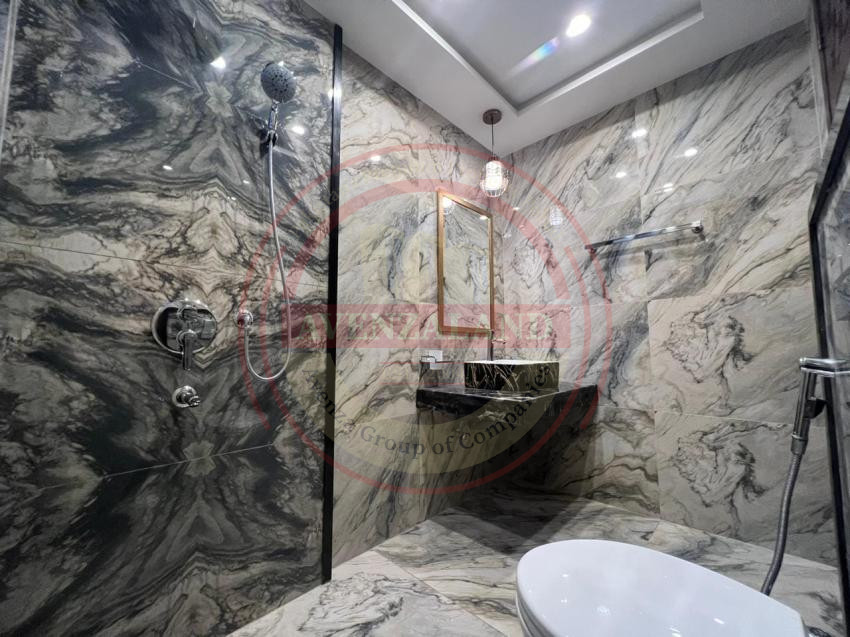 10 Marla House Available For Sale In Bahria Town Sector C Lahore