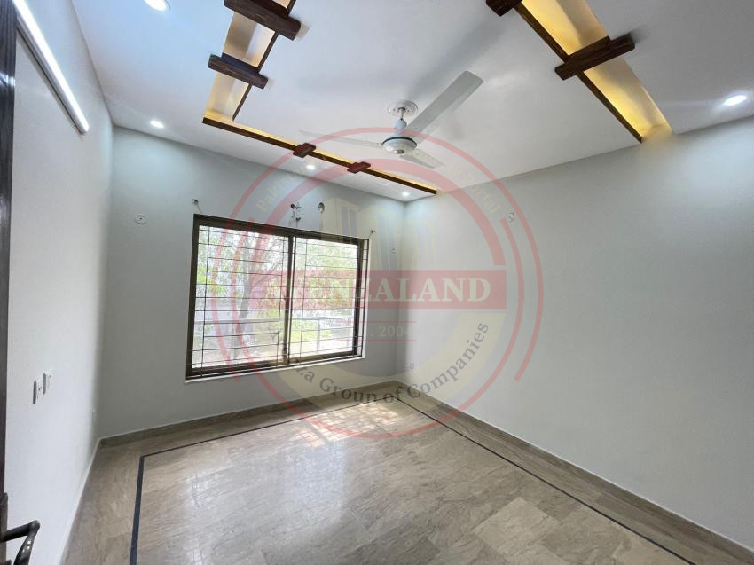 7 Marla House For Sale In Lake City Lahore.