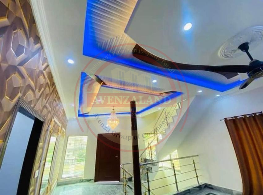 10 Marla House Available For Sale In Central Park Housing Scheme Lahore