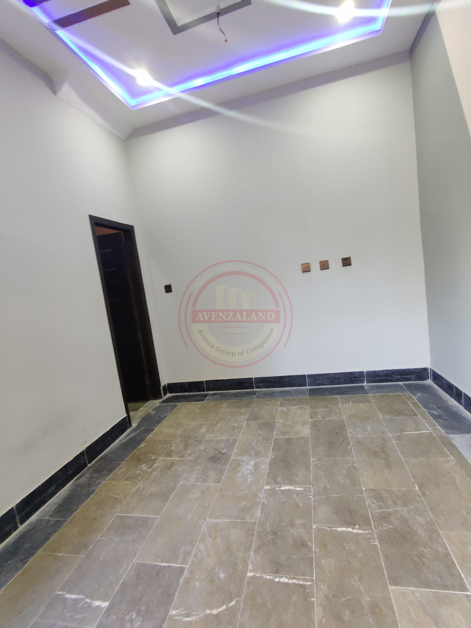 3 Marla House For Sale In Bhukhari Colony, Multan.