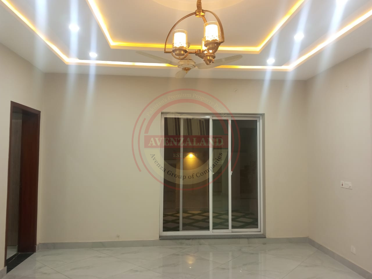 5 MARLA HOUSE FOR SALE IN ZIKRIYA TOWN MULTAN