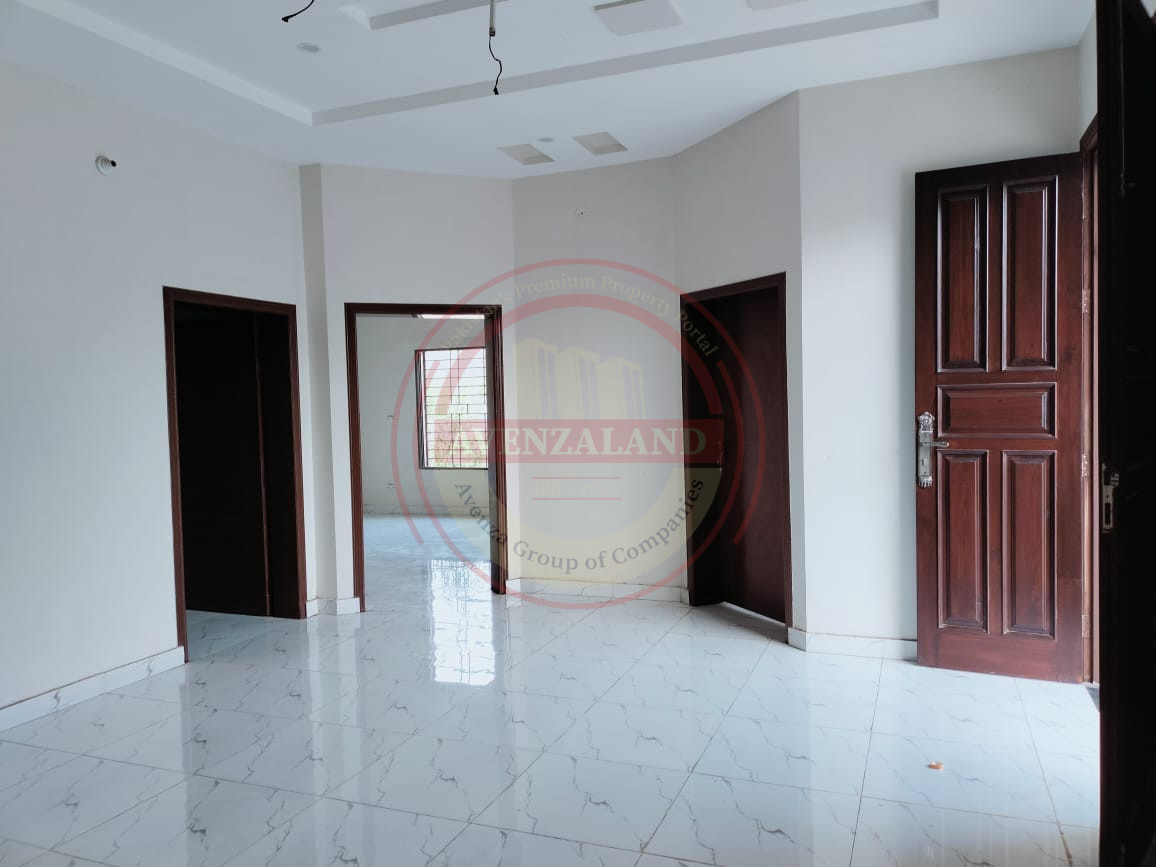 8 Marla House For Sale In Bhukhari Colony, Multan