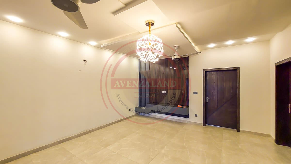 10 Marla House for Sale Bahria Town Phase 8 Rawalpindi