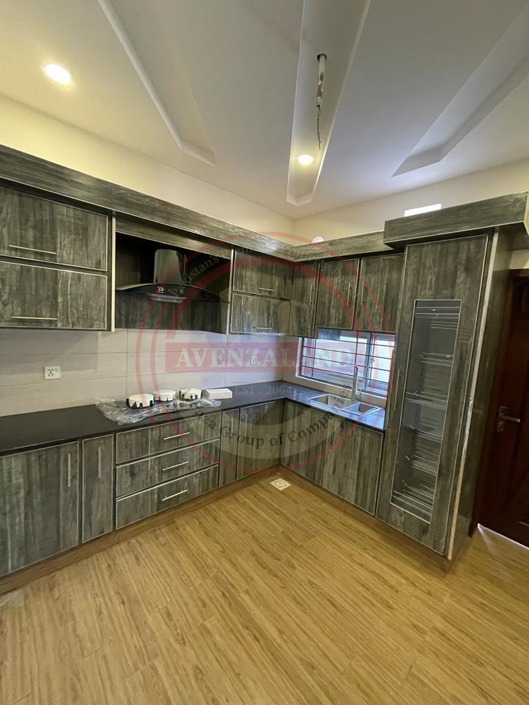 10 MARLA HOUSE FOR SALE IN MODEL TOWN MULTAN