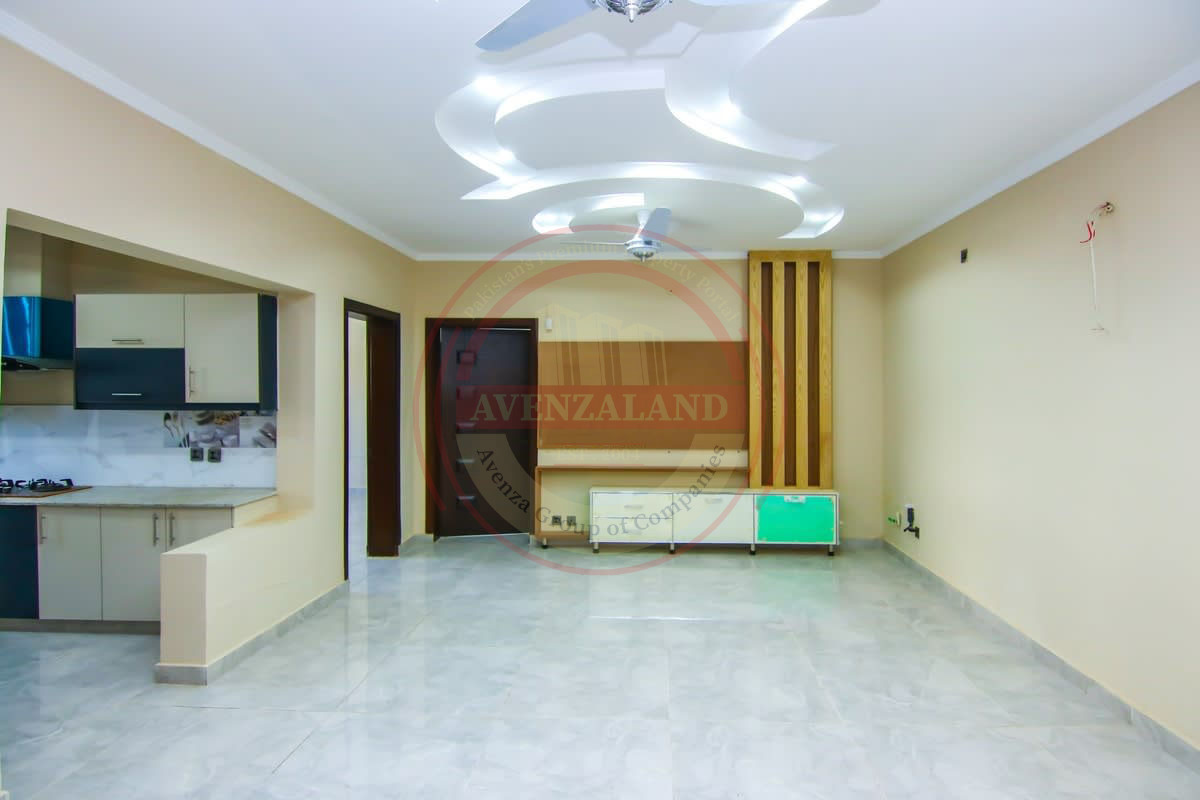 10 Marla House for Sale Bahria Town Phase 8, Rawalpindi