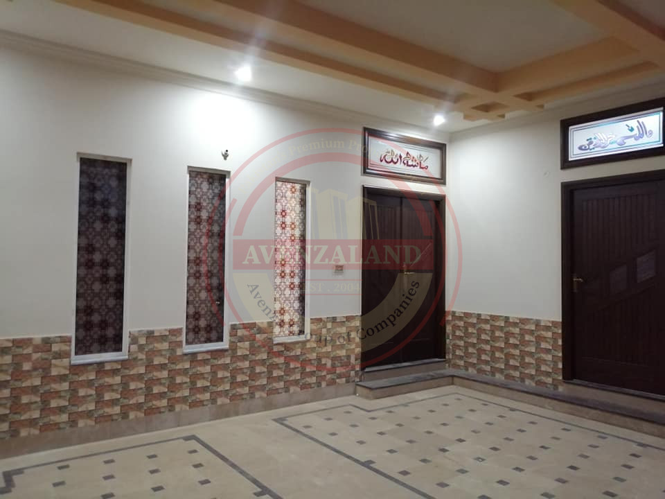 10 Marla House Available For sale In Faisalabad