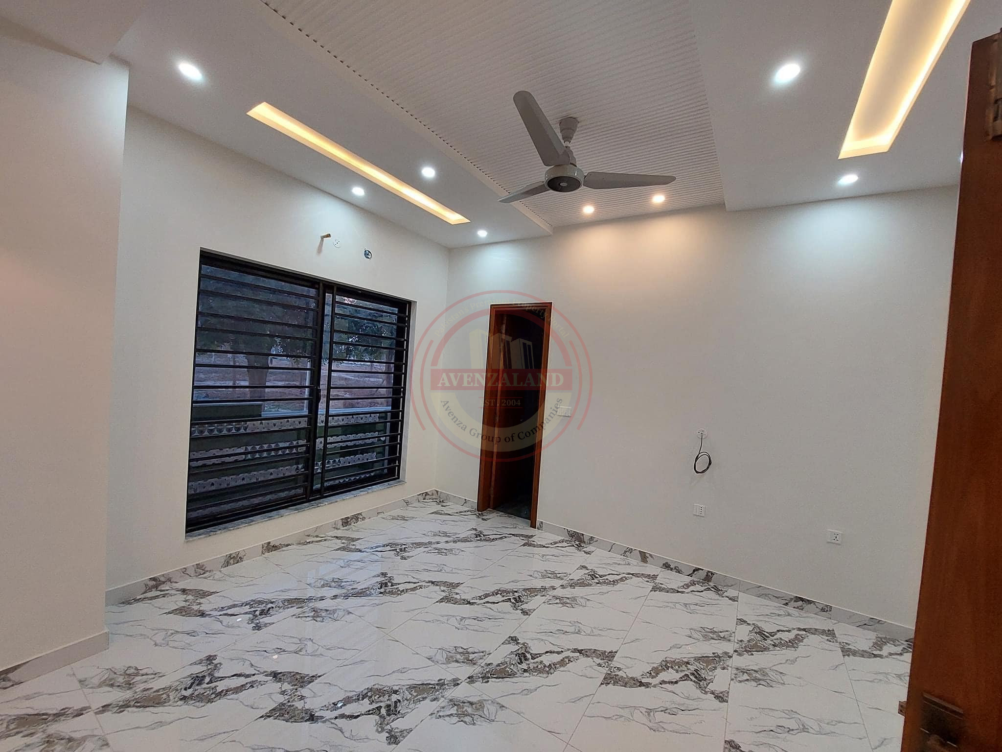 10 Marla House For Sale In Wapda City Faisalabad
