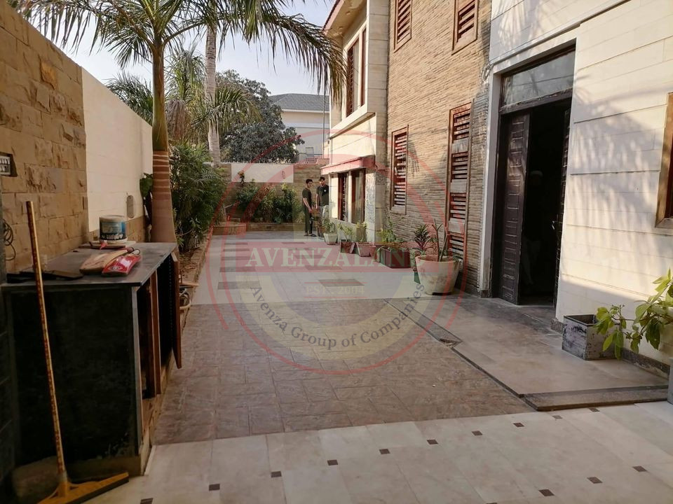14 Marla Corner House for Sale North Nazimabad Karachi