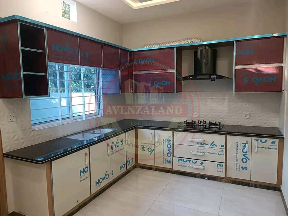 10 Marla house for sale in zikriya town Multan 