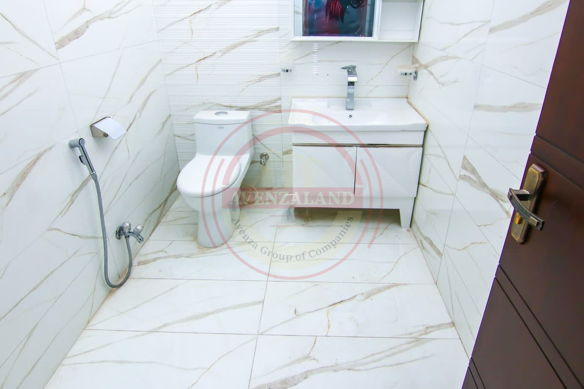 10 Marla House for Sale Bahria Town Phase 8, Rawalpindi