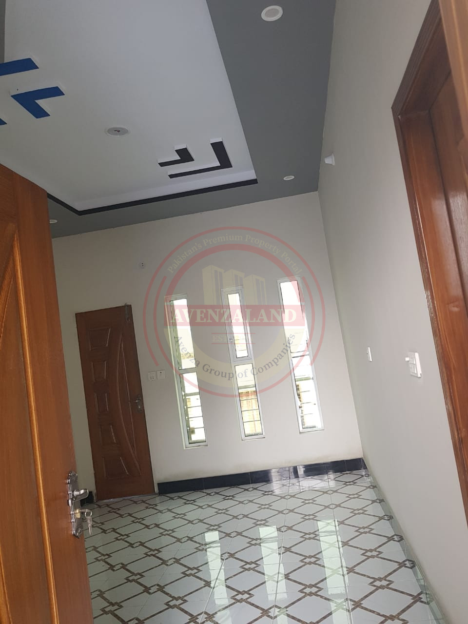 1 kanal house for sale Royal Orchard Multan