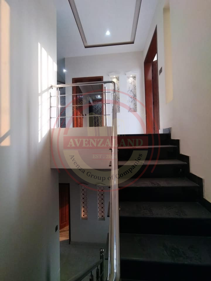 10 Marla House For Sale Wapda Town Phase 1