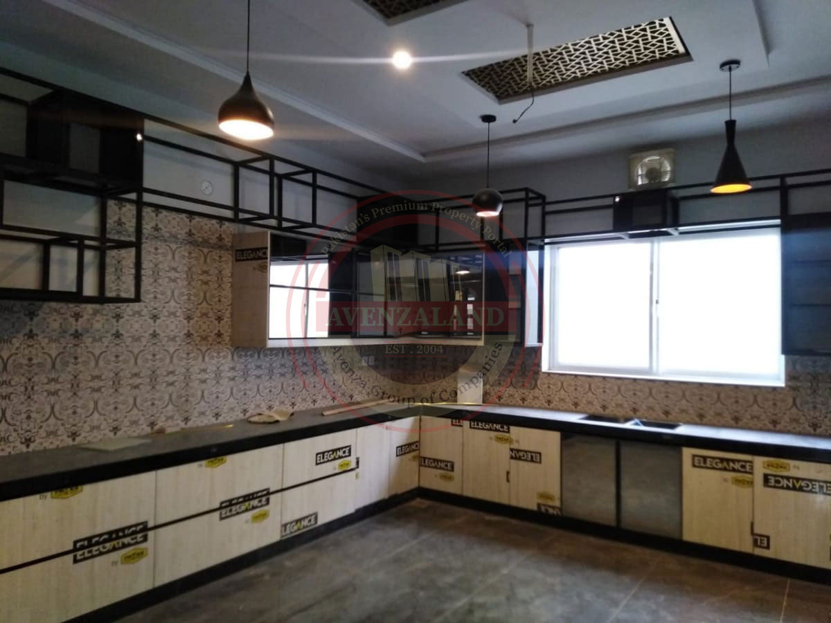 1 Kanal House for Sale in Abdullah Gardens Canal Road, Faisalabad
