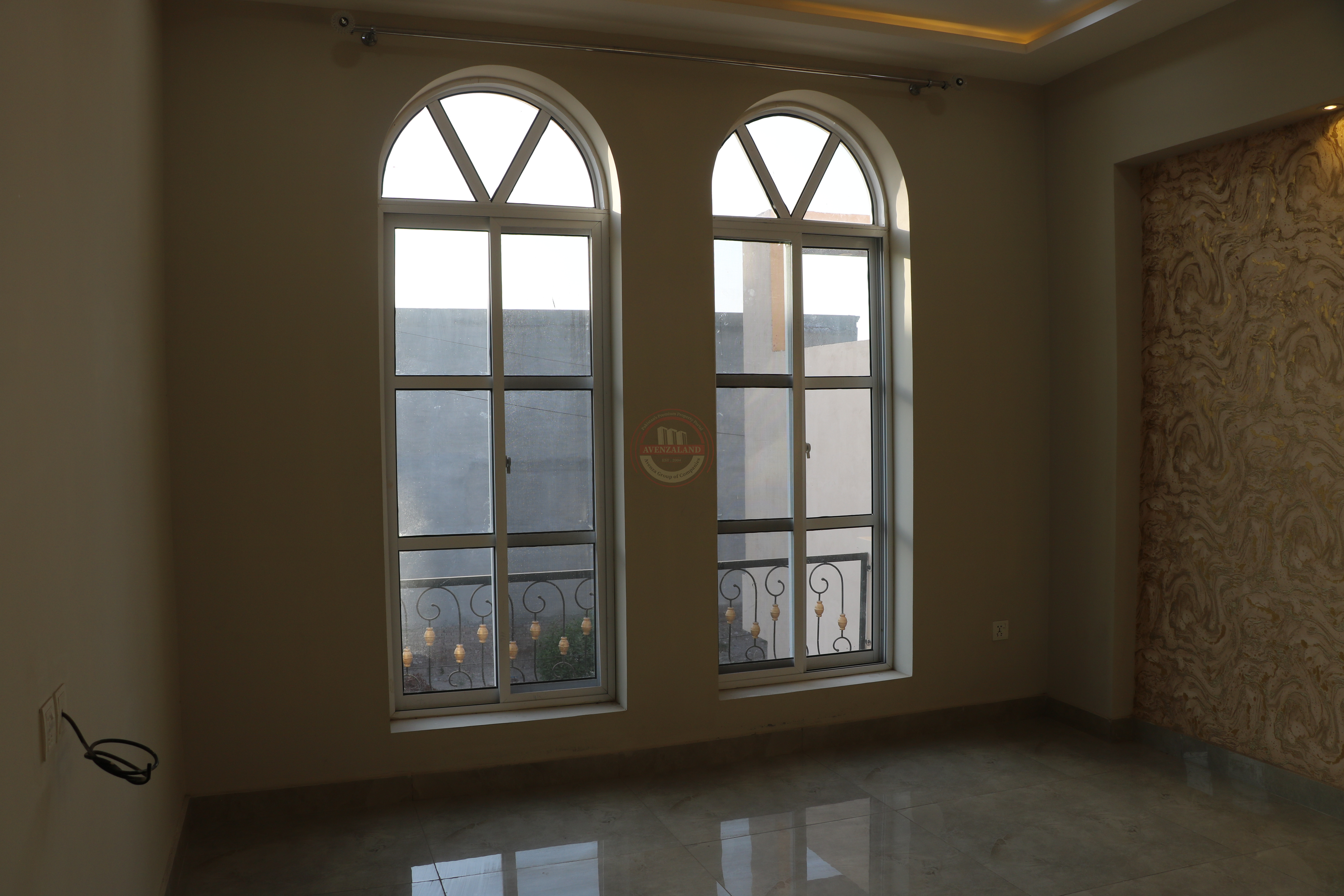 10 MARLA HOUSE FOR SALE IN MODEL TOWN MULTAN