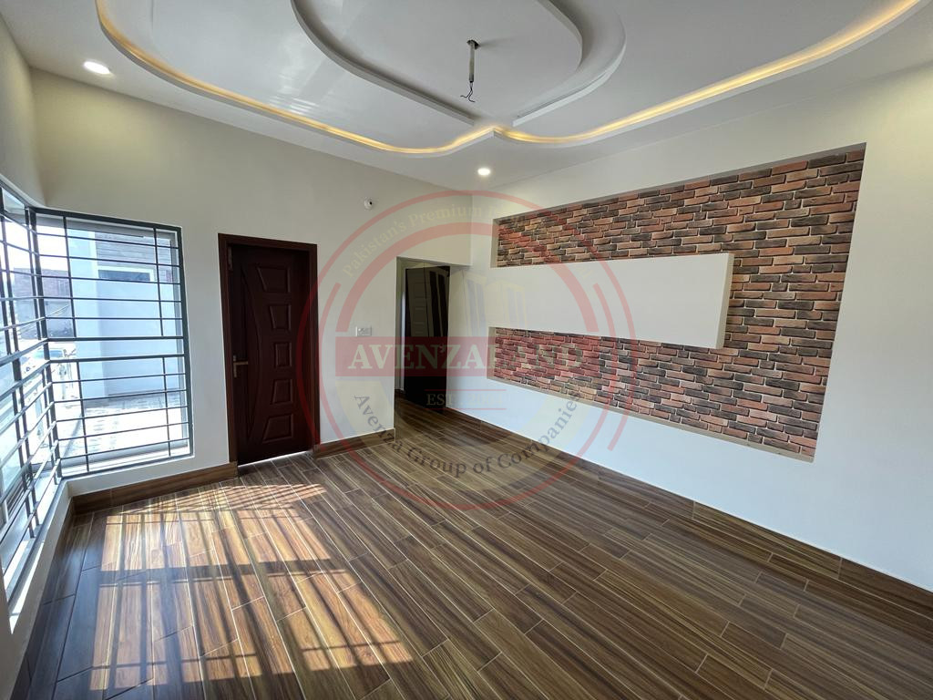 10 MARLA HOUSE FOR SALE IN MODEL TOWN MULTAN