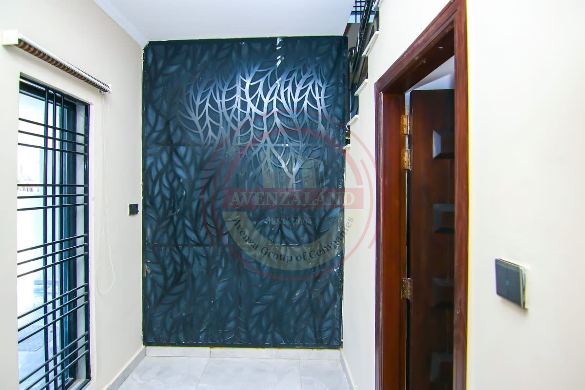 10 Marla House for Sale Bahria Town Phase 8, Rawalpindi