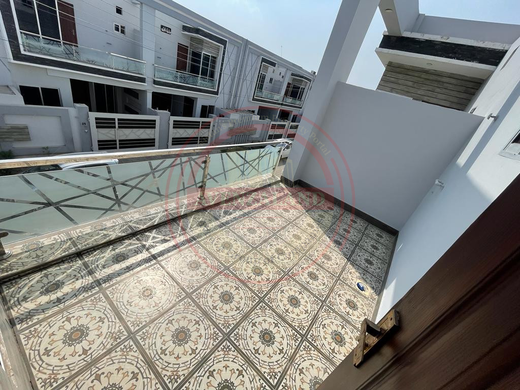 10 MARLA HOUSE FOR SALE IN MODEL TOWN MULTAN
