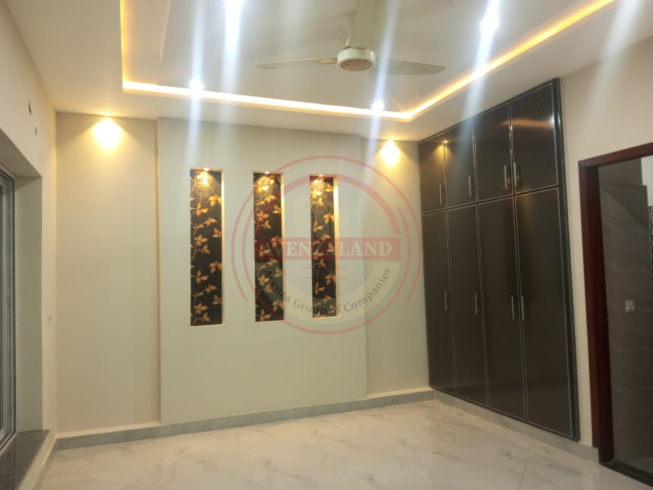 10 MARLA HOUSE FOR SALE NEW MODEL TOWN HOMES MULTAN