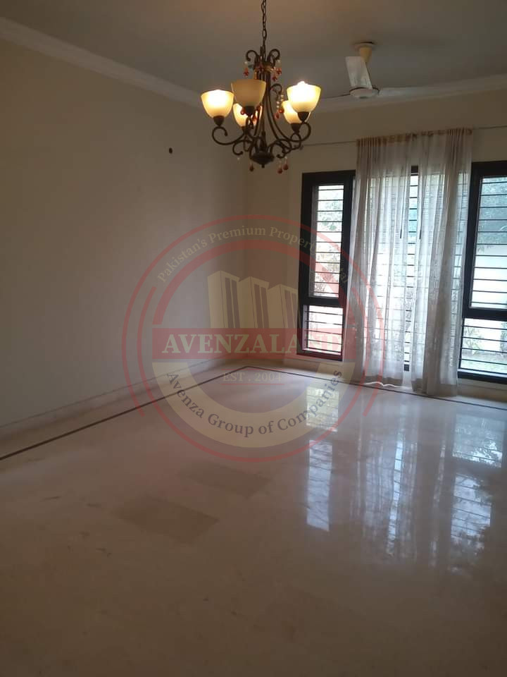 1 kanal banglow available for rent khayaban e Rahat Karachi 