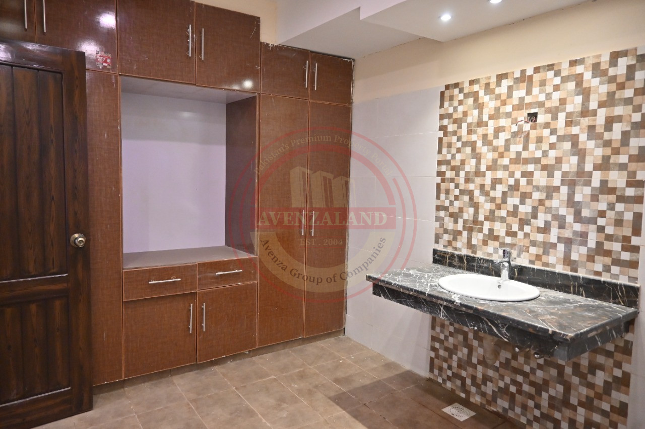 8.5 MARLA HOUSE FOR SALE NEAR BZU GATE BAHADARPUR MULTAN