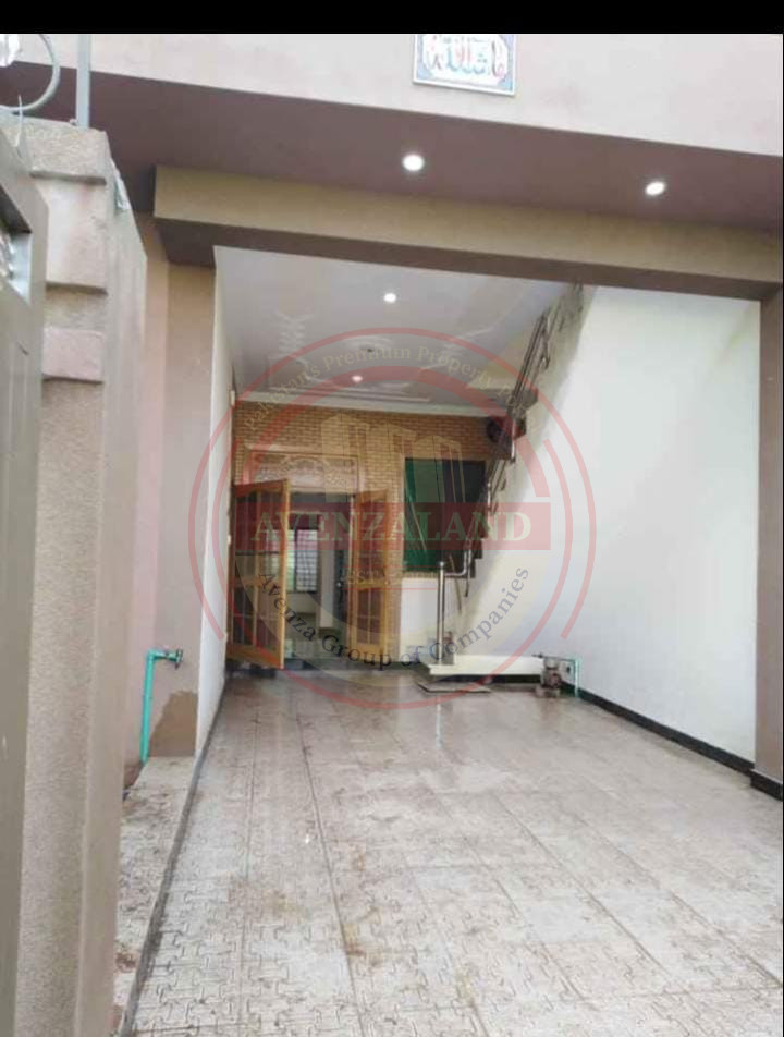 1 kanal house for sale Royal Orchard Multan