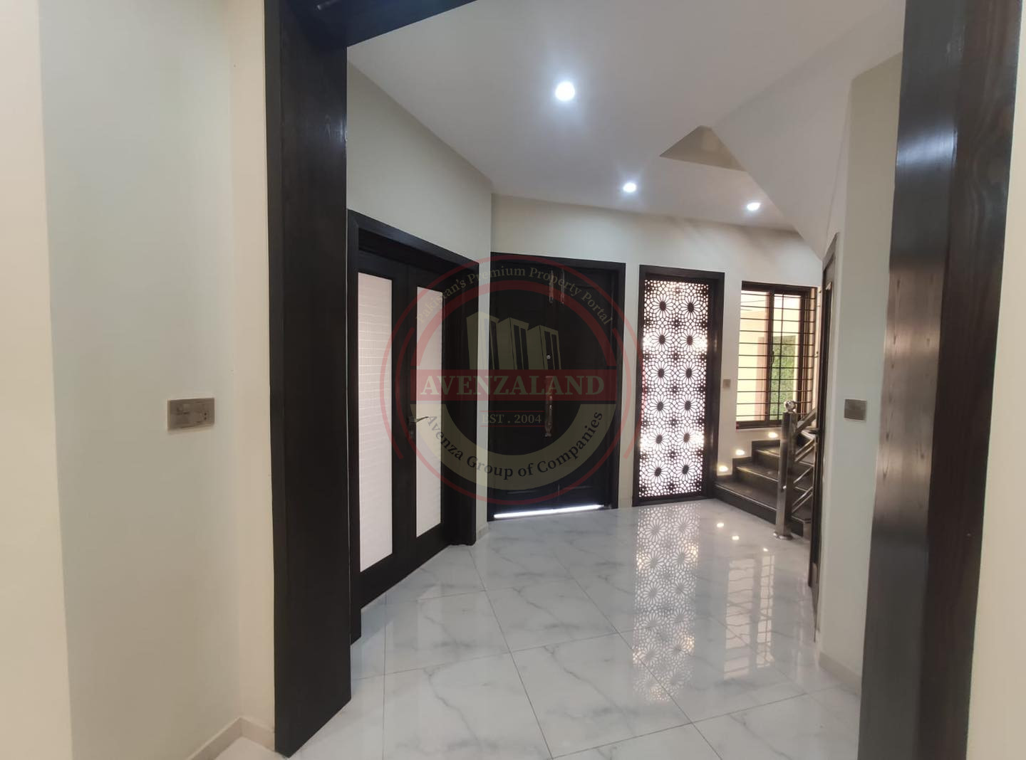 10 Marla House For Sale Bahria Phase-8 Rawalpindi