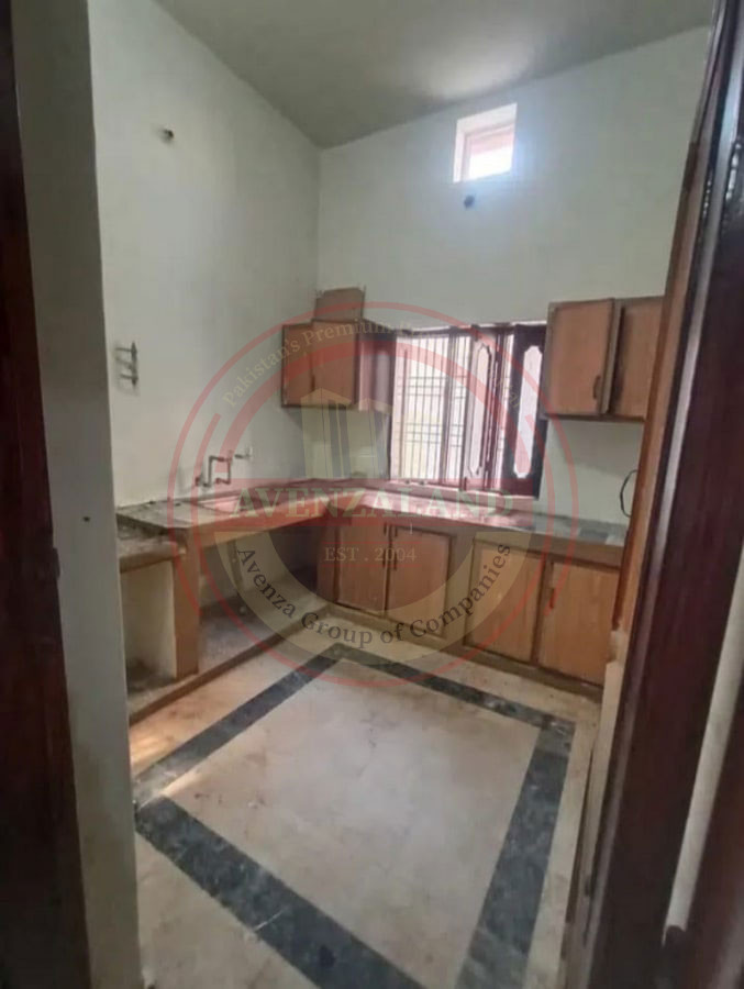 5.14 Marla House for Sale in Green Town, Faisalabad