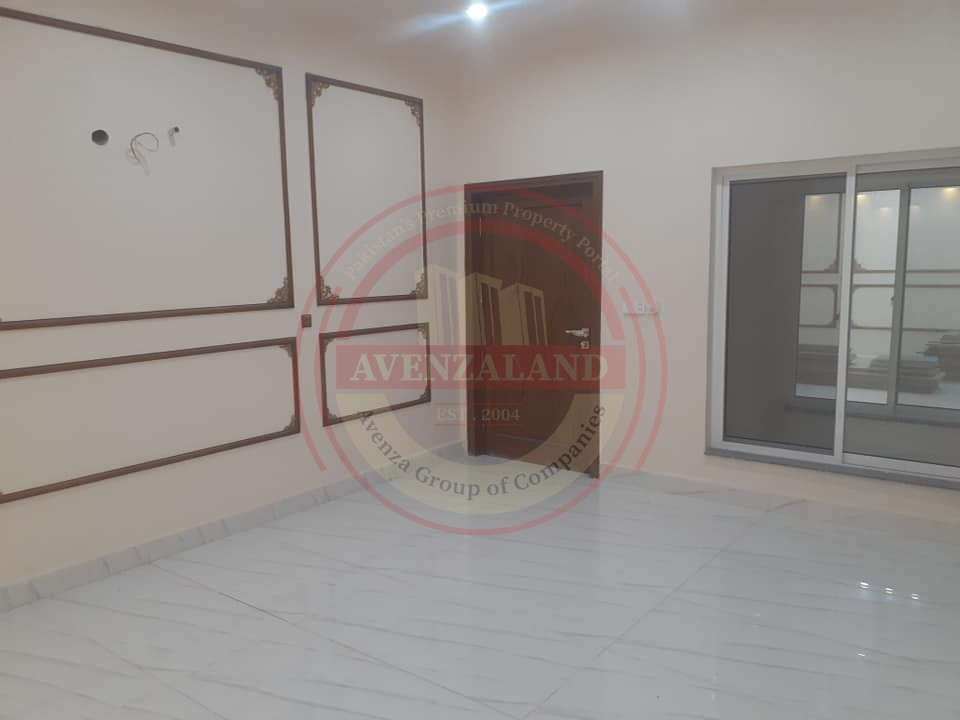 10 Marla House Available For sale In Faisalabad