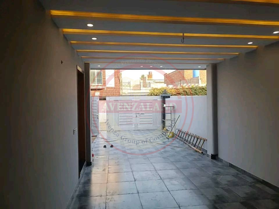 10 Marla house for sale in zikriya town Multan 