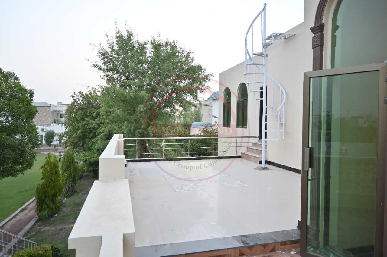 5 MARLA HOUSE FOR SALE MODEL TOWN ROAD BAHADARPUR MULTAN