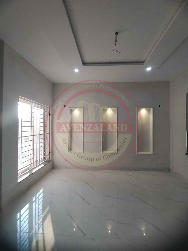 10 Marla House For Sale In Royal Orchard, Multan.