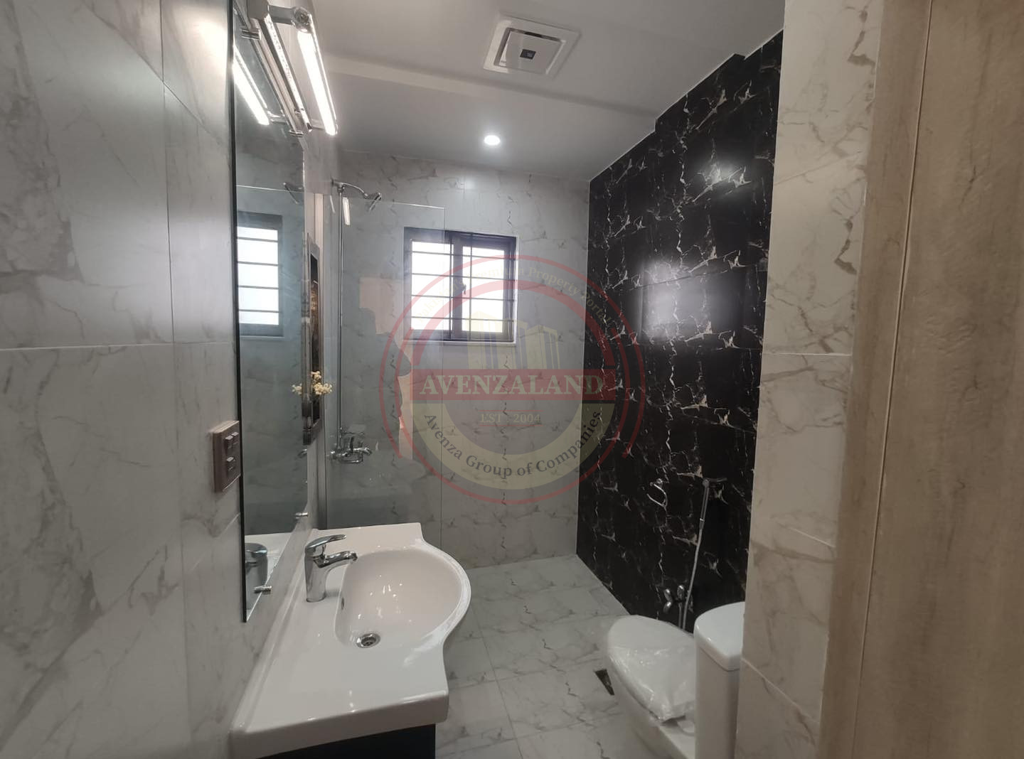 10 Marla House For Sale Bahria Phase-8 Rawalpindi