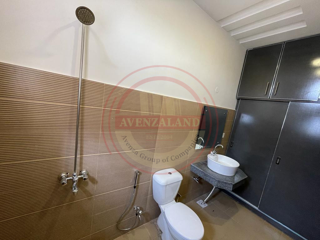10 MARLA HOUSE FOR SALE IN MODEL TOWN MULTAN