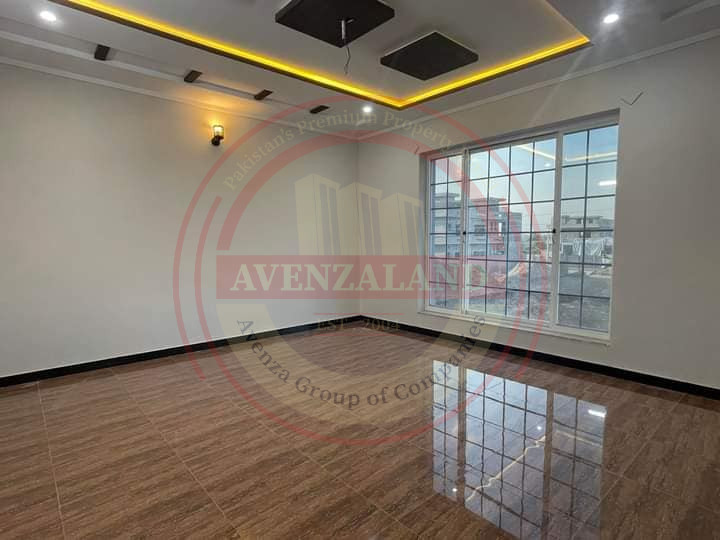 10 Marla House For Sale In Regi Model Town Peshawer
