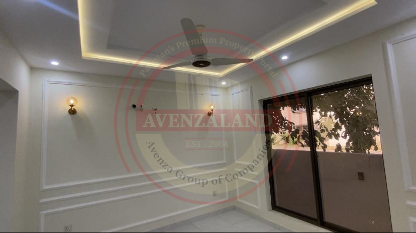 3500 Squar Yard House For Sale In Karachi