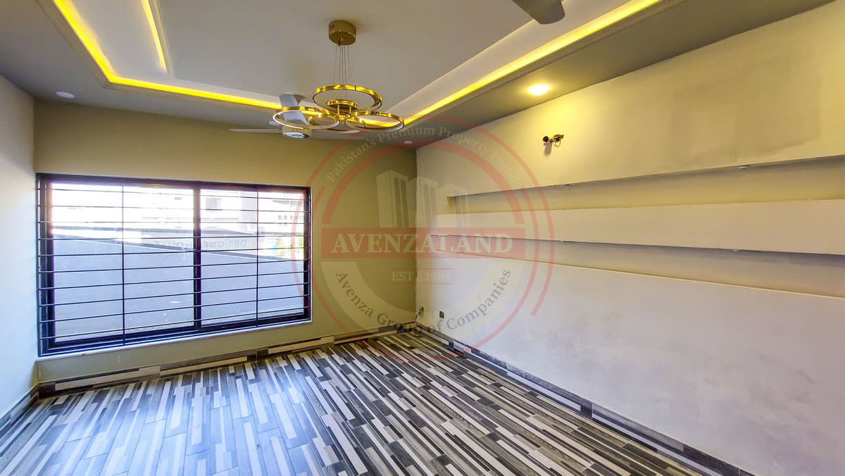 10 Marla House for Sale Bahria Town Phase 8 Rawalpindi