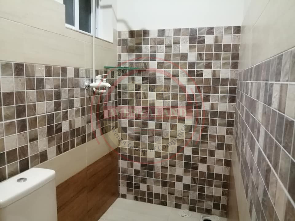 10 Marla House Available For sale In Faisalabad