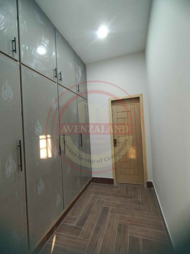 10 Marla House For Sale In Royal Orchard, Multan.