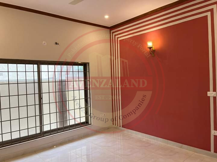 10 Marla Beautiful Double Story House For Sale In Multan