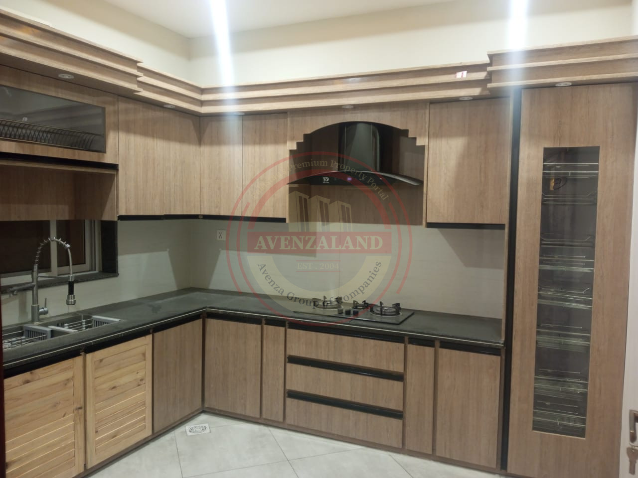 5 MARLA HOUSE FOR SALE IN ROYAL ORCHARD MULTAN