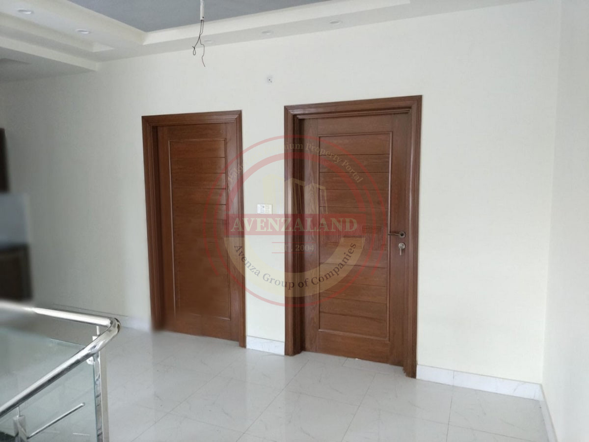 5 Marla House for Sale in Lyallpur Avenue, Faisalabad