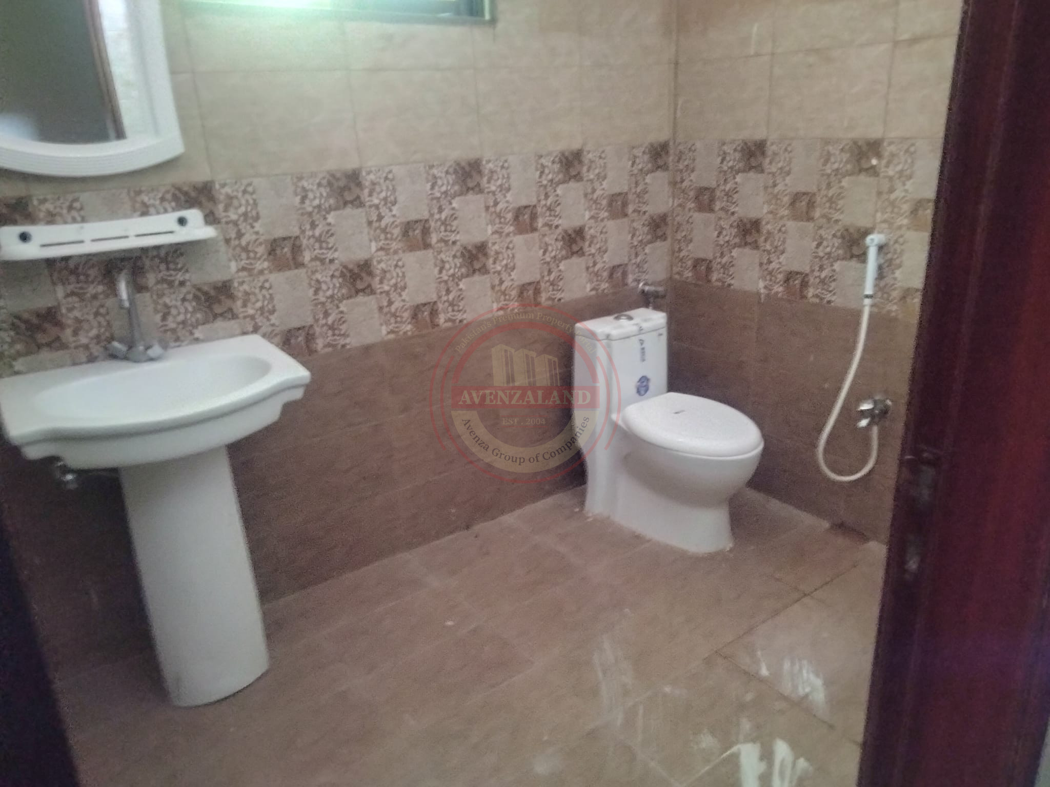 10 Marla House Available For Rent In Bahadur Pur Multan