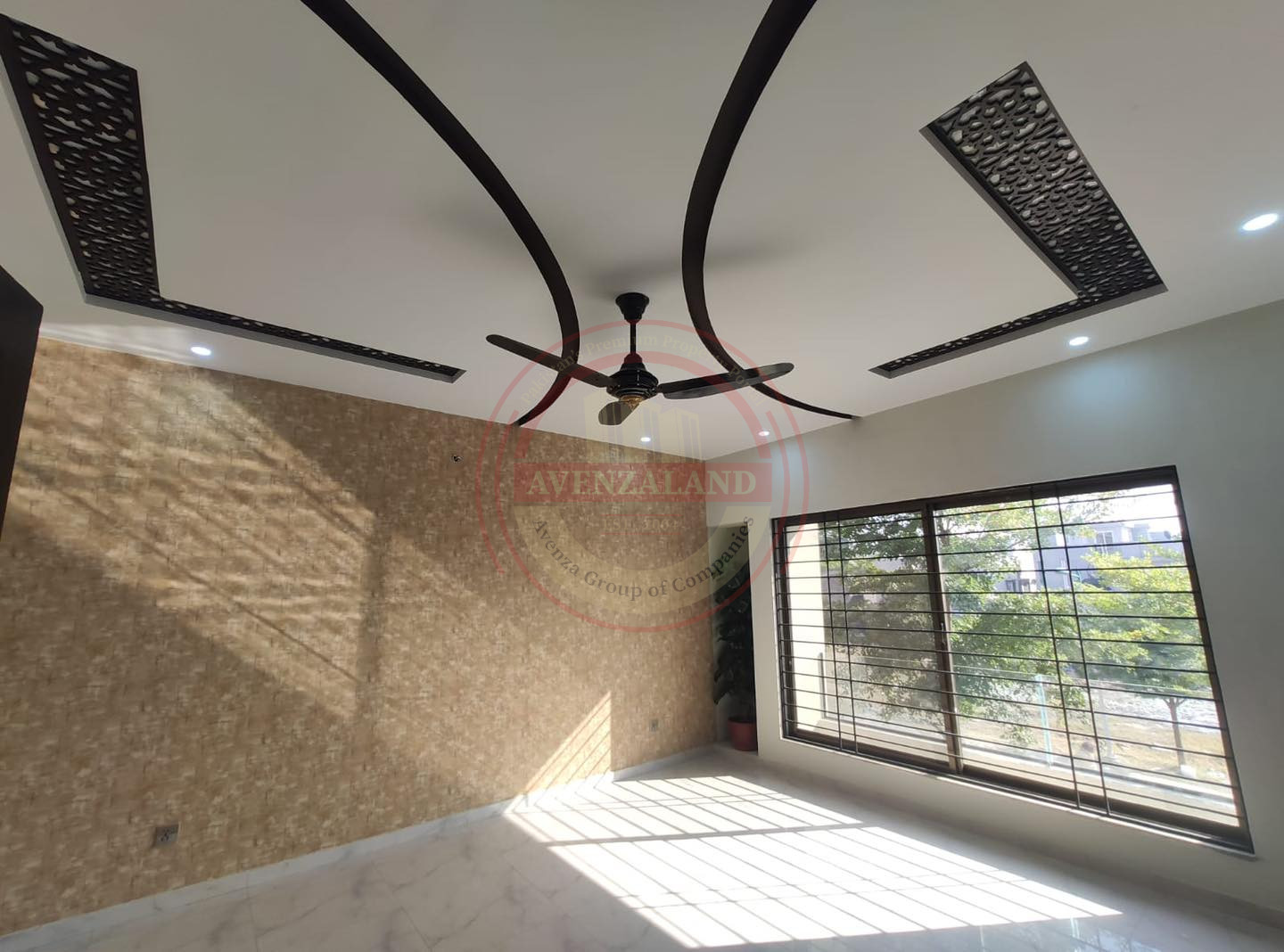 10 Marla House For Sale Bahria Phase-8 Rawalpindi