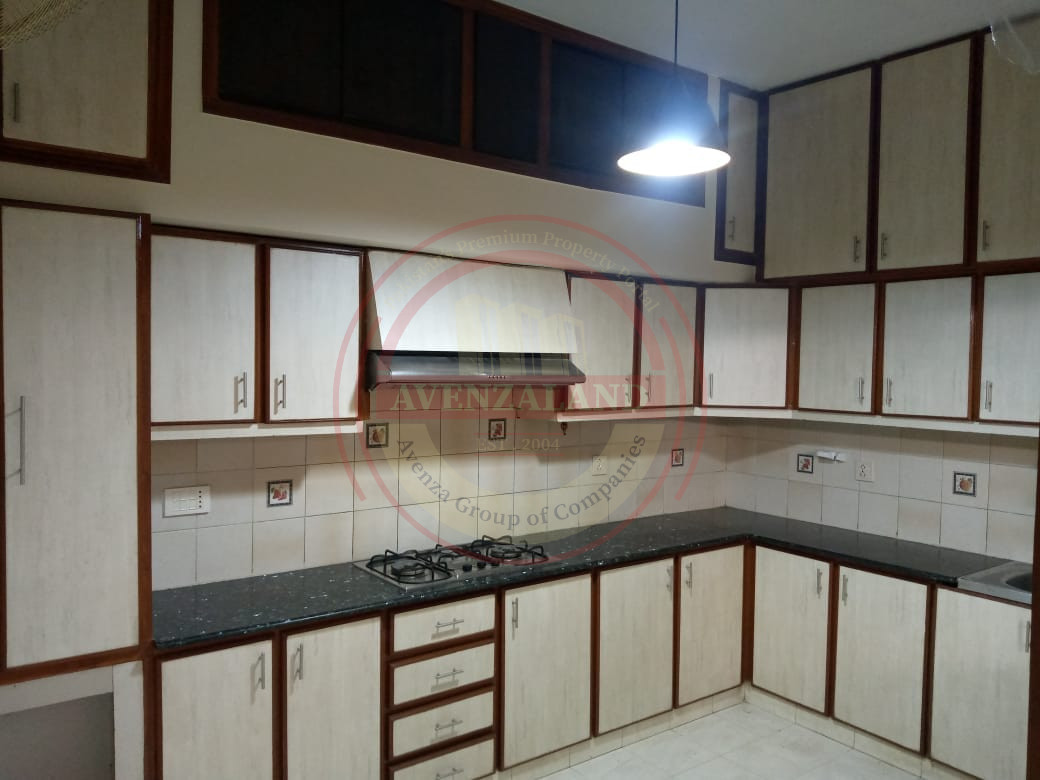10 Marla House in Sector 11-B North Karachi.